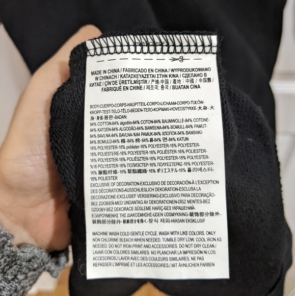 Adidas Grey crop top with long sleeves - Picture 9 of 9